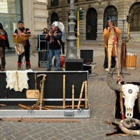 Foto Nicoloro G. Scatti fotografici fatti per strada immortalando musicisti, strumenti musicali e ... suoni. nella foto
