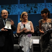 Foto Nicoloro G. 29/02/2016 Milano Panoramica di foto d' archivio di Umberto Eco. nella foto Umberto ospite alla Milanesiana del 06/07/2012 riceve il Premio Montblanc ' Protagonisti del cambiamento ' dall' a.d. di Montblanc Italia Barbara Falcomer alla presenza di Elisabetta Sgarbi.
