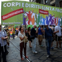 Foto Nicoloro G.   27/06/2015  Milano    Dodicesima edizione del " Milano Gay Pride " che con lo slogan " I diritti nutrono il pianeta " ha visto sfilare in corteo 100.000 partecipanti. nella foto uno striscione lungo il corteo.