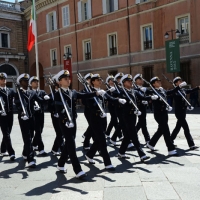 Foto Nicoloro G.  10/05/2015  Ravenna    Diciannovesimo raduno nazionale dei Marinai d' Italia. nella foto sfilano un drappello di marinai.