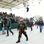 Foto Nicoloro G.   08/05/2022   Rimini  Giornata conclusiva della 93° Adunata Nazionale Alpini che culmina con la sfilata generale 
davanti alle autorita' militari e civili e una folla di spettatori. nella foto lungo la sfilata.