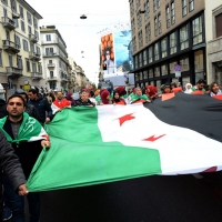 Foto Nicoloro G. 01/05/2016 Manifestazione con corteo per la ricorrenza del I° Maggio. nella foto bandiere e striscioni di dissidenti iraniani.