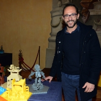 16/11/2018 Ravenna Inaugurato il ' Ravenna Brick Festival ', mostra di collezioni ed opere originali realizzate con i mattoncini LEGO. Nella citta' famosa per i suoi mosaici si e' voluto accostare i moderni mattoncini della LEGO alle antiche tessere dei mosaici nel comune concetto di assemblaggio che le due creazioni utilizzano. L' intera esposizione si articola in diversi temi come Star Wars, Pianeta Artico, Architetture, La storia di Batman. nella foto l' artista Riccardo Zangelmi, unico italiano dei 16 professionisti certificati LEGO nel mondo.