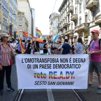 Foto Nicoloro G. 25/06/2016 Milano Manifestazione del Gay Pride con corteo e interventi dal palco. nella foto uno striscione lungo il corteo.