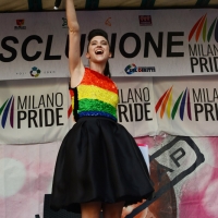 Foto Nicoloro G. 25/06/2016 Milano Manifestazione del Gay Pride con corteo e interventi dal palco. nella foto la cantante e attrice Lodovica Comello ha condotto la manifestazione sul palco.