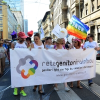 Foto Nicoloro G. 30/06/2018 Milano. Manifestazione con corteo per il Gay Pride. nella foto incontri lungo il corteo.