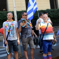 Foto Nicoloro G. 30/06/2018 Milano. Manifestazione con corteo per il Gay Pride. nella foto incontri lungo il corteo.