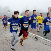 Foto Nicoloro G. 12/11/2017 Ravenna Si e' svolta con un successo di iscrizioni, circa 10.000 partecipanti, la XIX Maratona Internazionale di Ravenna. nella foto maratoneti lungo il percorso.
