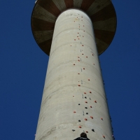Foto Nicoloro G. 14/07/2017 Ravenna Inaugurata la torre di arrampicata che con i suoi 32 metri e' la piu' alta d' Italia. nella foto un momento di una arrampicata.