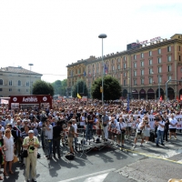 Foto Nicoloro G. 02/08/2016 Bologna, Trentaseiesimo anniversario della strage alla stazione di Bologna. nella foto La folla antistante la piazza della stazione.