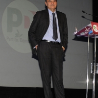 Foto Nicoloro G. 01/02/2013 Firenze Evento di grande importanza, forse unico, che vede insieme in questa campagna elettorale il sindaco di Firenze e il segretario generale del PD. nella foto Pierluigi Bersani