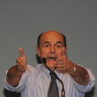 Foto Nicoloro G. 01/02/2013 Firenze Evento di grande importanza, forse unico, che vede insieme in questa campagna elettorale il sindaco di Firenze e il segretario generale del PD. nella foto Pierluigi Bersani