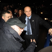 Foto Nicoloro G. 01/02/2013 Firenze Evento di grande importanza, forse unico, che vede insieme in questa campagna elettorale il sindaco di Firenze e il segretario generale del PD. nella foto Pierluigi Bersani  e sostenitori