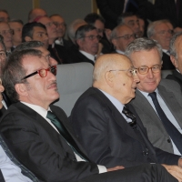 Foto Nicoloro G. 01/02/2011 Milano Commemorazione in Universita' Bocconi della figura dell' ex ministro del Tesoro Tommaso Padoa Schioppa alla presenza del Capo dello Stato. nella foto Roberto Maroni – Giorgio Napolitano – Giulio Tremonti