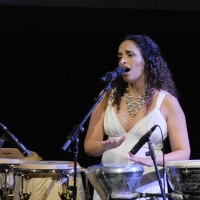 Foto Nicoloro G. 2010/07/143 Milano Al Teatro Dal Verme Undicesima edizione di " La Milanesiana ", che ha per tema " Il paradosso ". Settima serata della rassegna di musica e letteratura. nella foto Noa