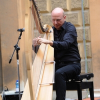 Foto Nicoloro G. 01-02-03/06/2012 Cremona Edizione 2012, la terza, del Festival ” Le Corde dell’ Anima “, una tre giorni caratterizzata da un intreccio di letteratura e musica tra incontri, concerti, laboratori, letture e spettacoli. Protagonisti sono scrittori, musicisti, giornalisti e poeti. nella foto Vincenzo Zitello