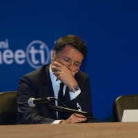 Foto Nicoloro G.   25/08/2015    Rimini    Sesta giornata dell' edizione 2015 del Meeting di C.L. dal titolo ' Di che è mancanza questa mancanza, cuore, che a un tratto ne sei pieno ? '. nella foto il premier Matteo Renzi.