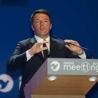 Foto Nicoloro G.   25/08/2015    Rimini    Sesta giornata dell' edizione 2015 del Meeting di C.L. dal titolo ' Di che è mancanza questa mancanza, cuore, che a un tratto ne sei pieno ? '. nella foto il premier Matteo Renzi.