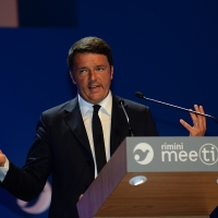 Foto Nicoloro G.   25/08/2015    Rimini    Sesta giornata dell' edizione 2015 del Meeting di C.L. dal titolo ' Di che è mancanza questa mancanza, cuore, che a un tratto ne sei pieno ? '. nella foto il premier Matteo Renzi.