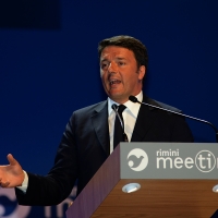 Foto Nicoloro G.   25/08/2015    Rimini    Sesta giornata dell' edizione 2015 del Meeting di C.L. dal titolo ' Di che è mancanza questa mancanza, cuore, che a un tratto ne sei pieno ? '. nella foto il premier Matteo Renzi.