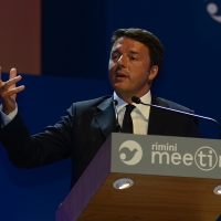 Foto Nicoloro G.   25/08/2015    Rimini    Sesta giornata dell' edizione 2015 del Meeting di C.L. dal titolo ' Di che è mancanza questa mancanza, cuore, che a un tratto ne sei pieno ? '. nella foto il premier Matteo Renzi.