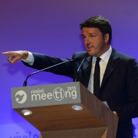 Foto Nicoloro G.   25/08/2015    Rimini    Sesta giornata dell' edizione 2015 del Meeting di C.L. dal titolo ' Di che è mancanza questa mancanza, cuore, che a un tratto ne sei pieno ? '. nella foto il premier Matteo Renzi.