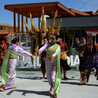 Foto Nicoloro G.   05/05/2015    Milano   Expo Milano 2015 si apre al mondo e si mette in mostra. nella foto davanti al padiglione della Thailandia.