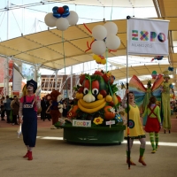 Foto Nicoloro G.   05/05/2015    Milano   Expo Milano 2015 si apre al mondo e si mette in mostra. nella foto una parata di Foody, la mascotte di Expo 2015.