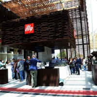 Foto Nicoloro G.   05/05/2015    Milano   Expo Milano 2015 si apre al mondo e si mette in mostra. nella foto lo stand di Illy.