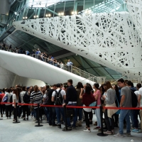 Foto Nicoloro G.   05/05/2015    Milano   Expo Milano 2015 si apre al mondo e si mette in mostra. nella foto la coda per visitare il Palazzo Italia.