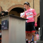 Foto Nicoloro G.   21/05/2019   Ravenna   10° tappa del 102° Giro d' Italia da Ravenna a Modena. nella foto la Maglia Rosa Valerio Conti firma alla partenza.
