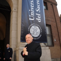 Foto Nicoloro G. 27/10/2010 Milano  Nell' aula magna dell' Universita' Cattolica cerimonia di inaugurazione dell' anno accademico 2010-2011. nella foto Il cardinale Dionigi Tettamanzi