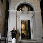 Foto Nicoloro G.   10/10/2020   Ravenna    Don Ciotti, presidente dell' associazione antimafia ' Libera ', inaugura tre immobili confiscati alla mafia e assegnati al Comune di Ravenna. nella foto don Luigi Ciotti legge il III canto dell' Inferno partecipando alla ' lettura perpetua della Divina Commedia ' iniziata in settembre.