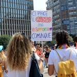 Foto Nicoloro G.   29/06/2019  Milano   Manifestazione con corteo del Gay Pride. nella foto manifestanti con cartelli.