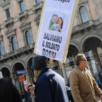 Foto Nicoloro G. 22/01/2012 Milano Manifestazione con corteo della Lega Nord contro il governo Monti. nella foto Manifestante con cartello