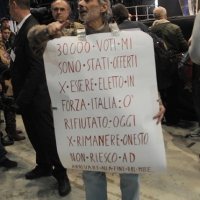 Foto Nicoloro G. 05/02/2011 Milano Manifestazione al Palasharp, per chiedere le dimissioni del premier Berlusconi, organizzata da Liberta' e Giustizia. nella foto La protesta di Armando Crocicchio