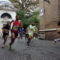 Foto Nicoloro G.   09/11/2014   Ravenna    Sedicesima edizione della " Maratona Internazionale Ravenna Città d Arte ". nella foto un momento della corsa.