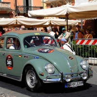 Foto Nicoloro G. 18/05/2012 Ravenna La 36° edizione del Rally 1000 Miglia, che conta la partecipazione di ben 382 auto storiche, passa da Ravenna per il controllo a timbro. nella foto Un auto partecipante