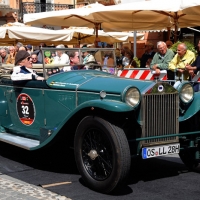 Foto Nicoloro G. 18/05/2012 Ravenna La 36° edizione del Rally 1000 Miglia, che conta la partecipazione di ben 382 auto storiche, passa da Ravenna per il controllo a timbro. nella foto Un auto partecipante