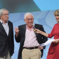 Foto Nicoloro G. 18/06/2011 Riccione (RN) Ultima giornata di incontri e dibattiti e serata di premiazioni della XVII edizione del ” Premio Ilaria Alpi per il giornalismo televisivo “. nella foto Demetrio Volcic – Bernardo Valli – Tiziana Ferrario