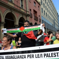 Foto Nicoloro G.  02/08/2014  Bologna    34esimo anniversario della strage alla stazione di Bologna. nella foto ai margini della cerimonia è sfilato un corteo di protesta dei Circoli contro i bombardamenti di Gaza.