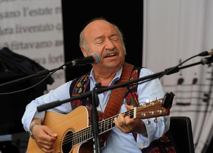http://www.giuseppenicoloro.com/wordpress/wp-content/main/2012_06/NIK_9927.jpg