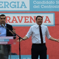 Foto Nicoloro G. 03/06/2016 Ravenna Chiusura campagna elettorale amministrative del PD a Ravenna con l' intervento del presidente del Consiglio. nella foto il presidente del Consiglio Matteo Renzi e il candidato sindaco Michele De Pascale.