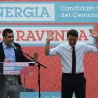 Foto Nicoloro G. 03/06/2016 Ravenna Chiusura campagna elettorale amministrative del PD a Ravenna con l' intervento del presidente del Consiglio. nella foto il presidente del Consiglio Matteo Renzi e il candidato sindaco Michele De Pascale.