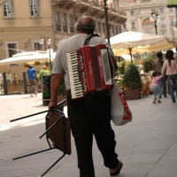 Foto Nicoloro G. Scatti fotografici fatti per strada immortalando musicisti, strumenti musicali e ... suoni. nella foto