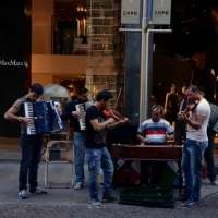 Foto Nicoloro G. Scatti fotografici fatti per strada immortalando musicisti, strumenti musicali e ... suoni. nella foto
