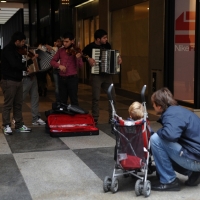 Foto Nicoloro G. Scatti fotografici fatti per strada immortalando musicisti, strumenti musicali e ... suoni. nella foto
