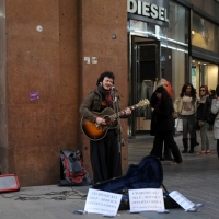 Foto Nicoloro G. Scatti fotografici fatti per strada immortalando musicisti, strumenti musicali e ... suoni. nella foto