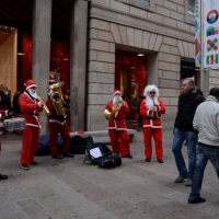 Foto Nicoloro G. Scatti fotografici fatti per strada immortalando musicisti, strumenti musicali e ... suoni. nella foto