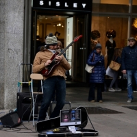 Foto Nicoloro G. Scatti fotografici fatti per strada immortalando musicisti, strumenti musicali e ... suoni. nella foto